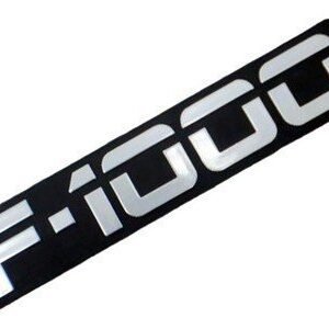 emblema F1000 Preto / Cromo