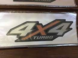 emblema 4x4 Off Road (grafite C/prata)
